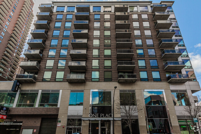 Building Photo - 1 E 8th St Unit 407 Rental