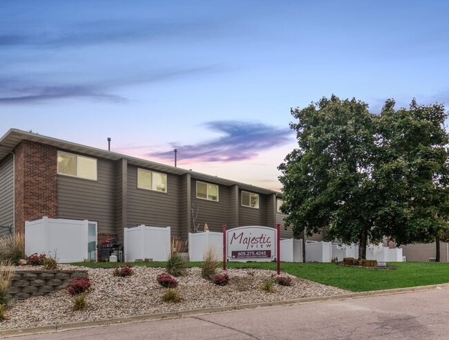 Photo - Majestic View Townhomes