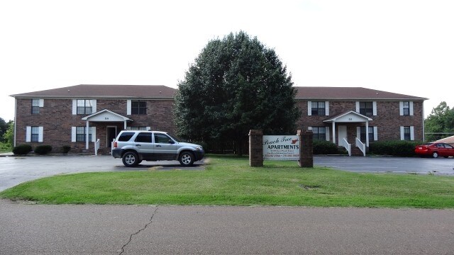 Photo - 51-59 E Peach St Apartments