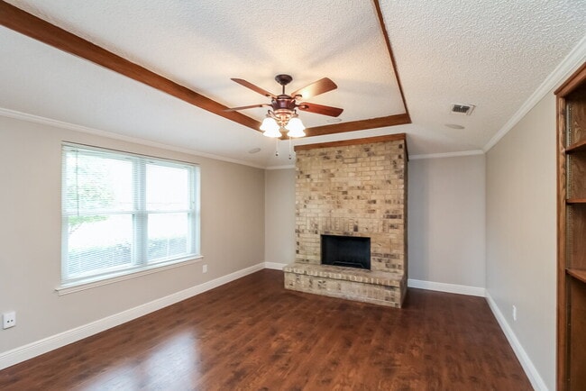 Photo - 7212 Elderberry Ln