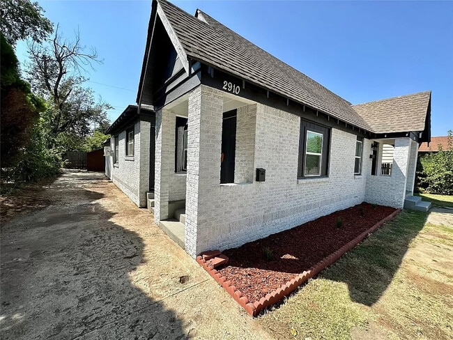 Building Photo - 2910 NW 20th St Rental