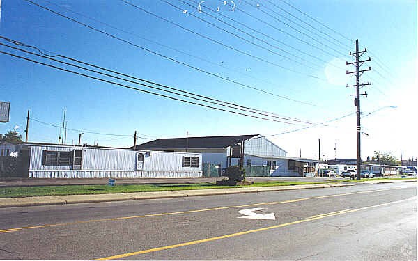 Photo - Bob's Mobile City