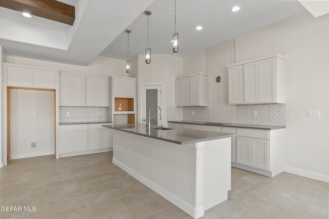 Photo - 360 Playa Vis St