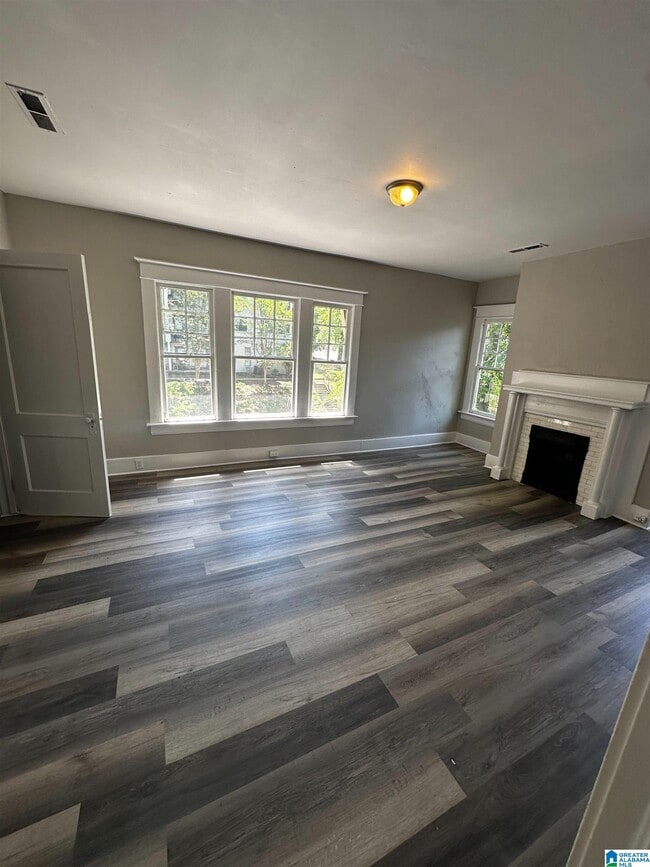 Photo - 1502 16th Ave S