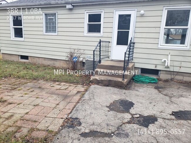 Photo - 2237 W Rohr Ave