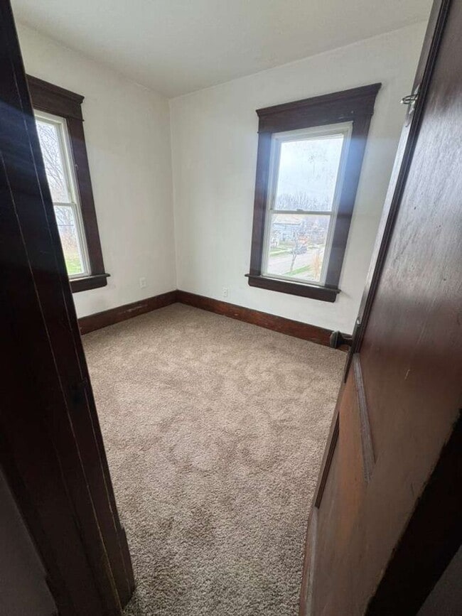 Photo - 4 bed 1 bath house