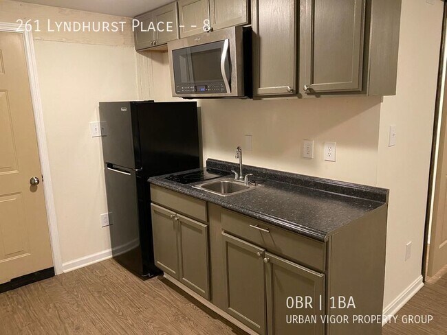 Photo - 261 Lyndhurst Pl Unidad 8