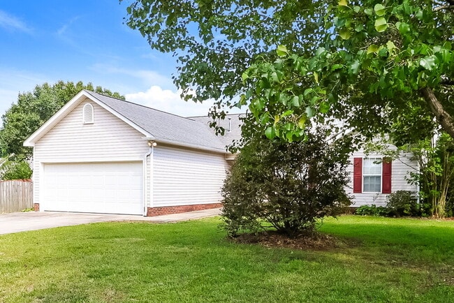 310 Tamarack Dr