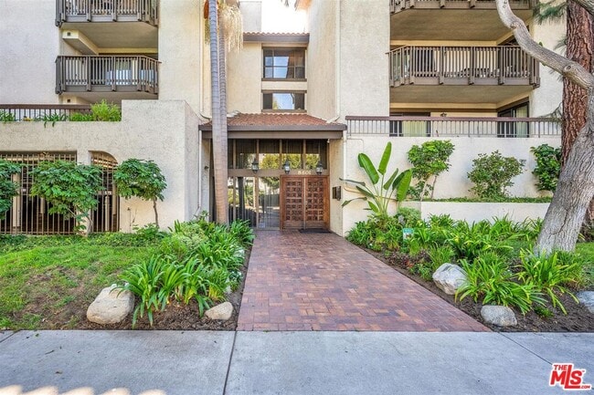 Photo - 8601 Falmouth Ave Unit 215