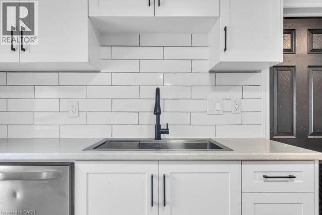 Photo - 255 Raglan St Unité 6