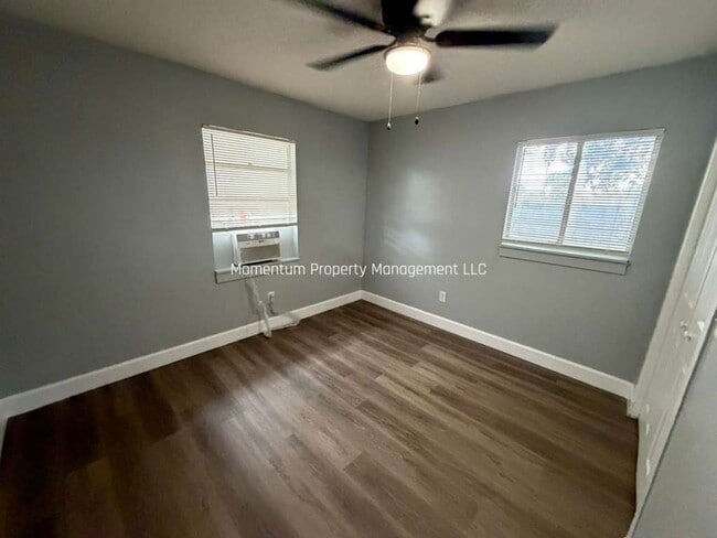 Photo - 1904 N 42nd St