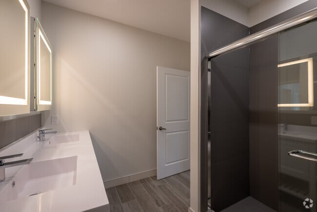 2BR, 2BA - 1,207SF