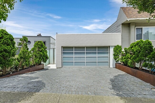 Photo - Rare Golden Gate Heights home with stunning views, 3 decks, big yard and hot tub!
