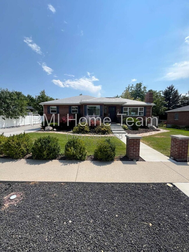 Building Photo - 266 E 100 N