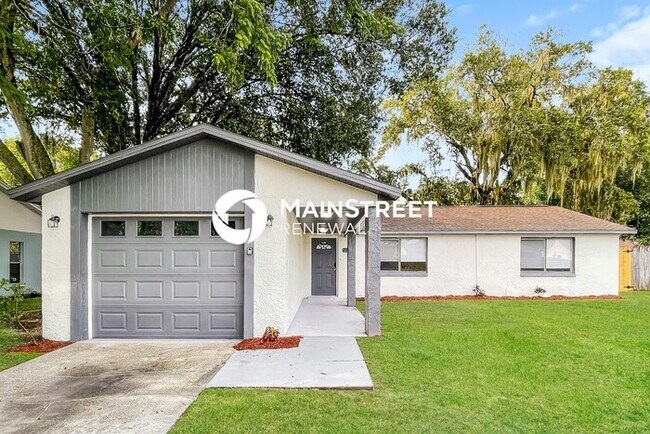 Building Photo - 3 Bedroom Pet-Friendly Home in LUTZ, FL with Main Street Renewal
