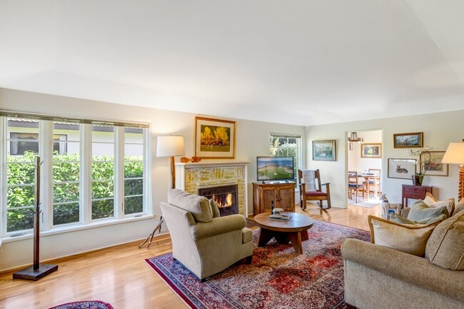 Building Photo - 969 Egan Ave