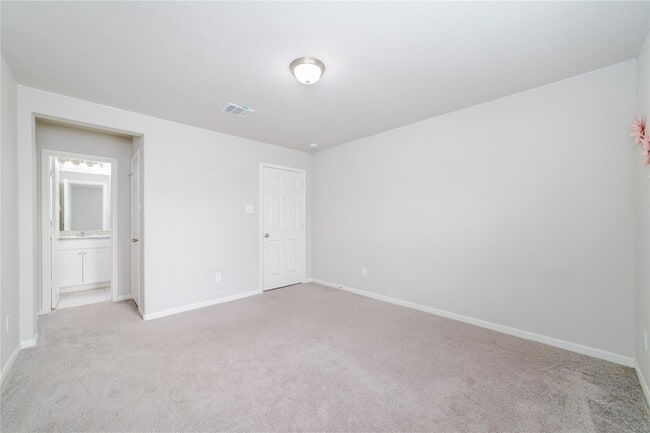 Photo - 24422 Skytrail Dr