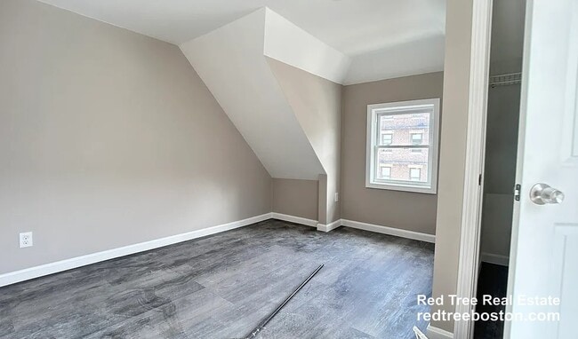 Photo - 16 Long Ave Unit 3