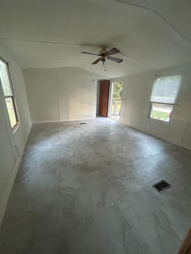 Photo - New Home Available! Rent this 2 Bedroom Mobile Home in Aiken!