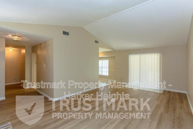 Photo - 1007 Beaver Trail