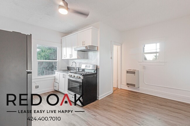 719 Heliotrope Dr Unidad 208