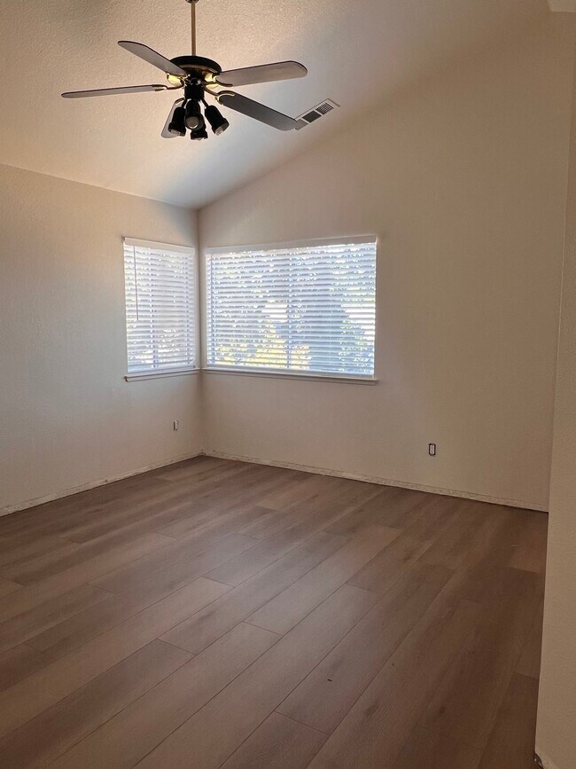 Photo - 6008 Belfield Cir