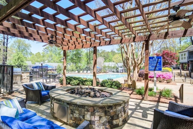 Wood Pointe Apartment Homes