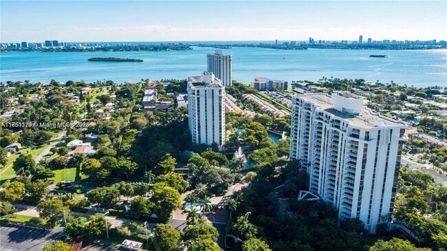 Building Photo - 1000 Quayside Terrace Unit 1707 Rental
