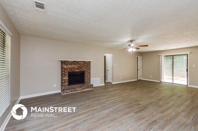 Photo - 4585 Old Lake Dr