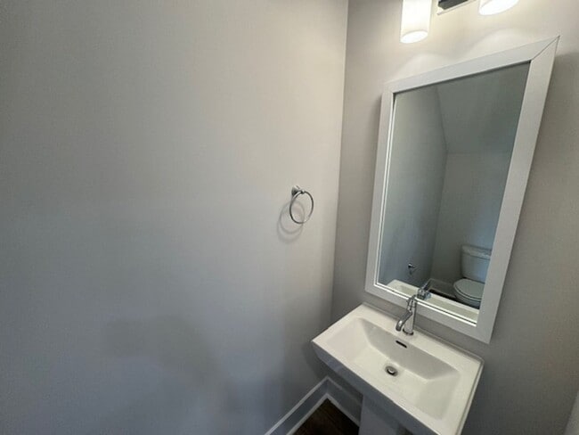 Photo - Might as well be brand new townhome!