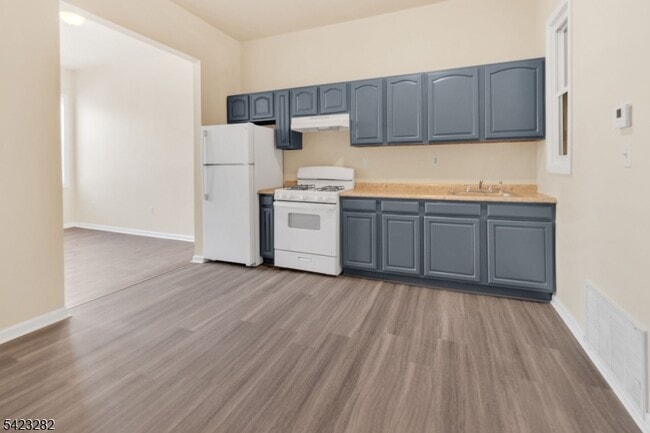 Photo - 31 M.L.K. Drive Unit 2