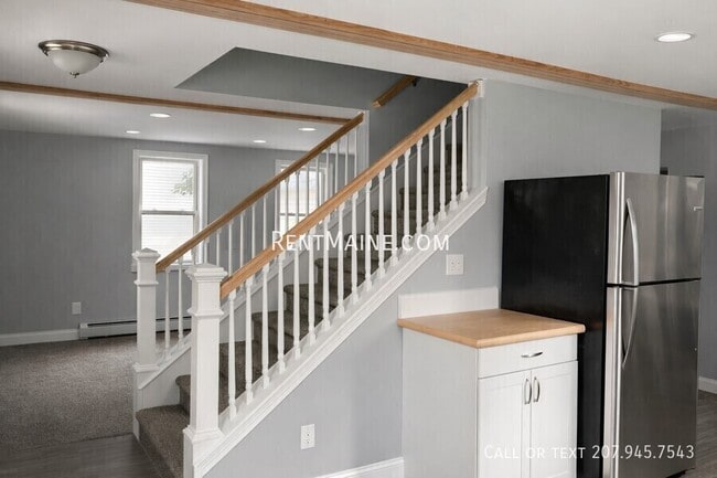 Photo - 492 Main St Unit 1