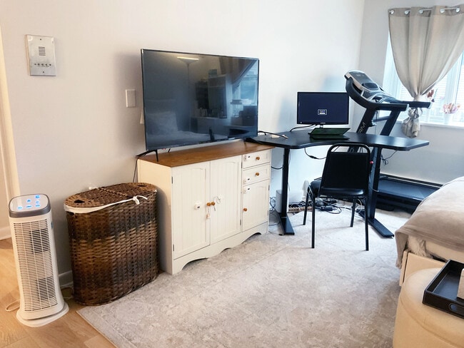 Photo - 269 Harvard St Unit Upscale Studio Near MIT and Harvard