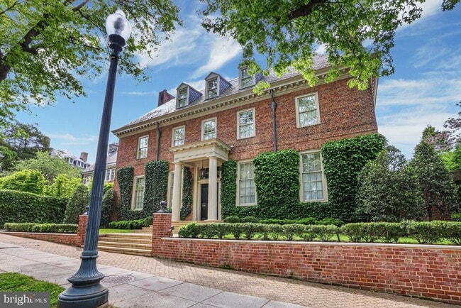 Building Photo - 2310 Kalorama Rd NW Rental
