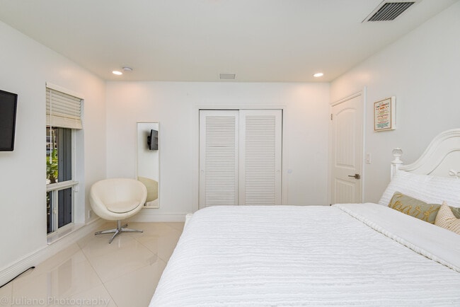 Photo - 1510 SE 14th Ct