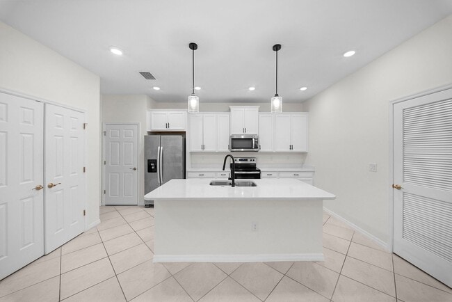 Photo - 4177 Bloomfield St