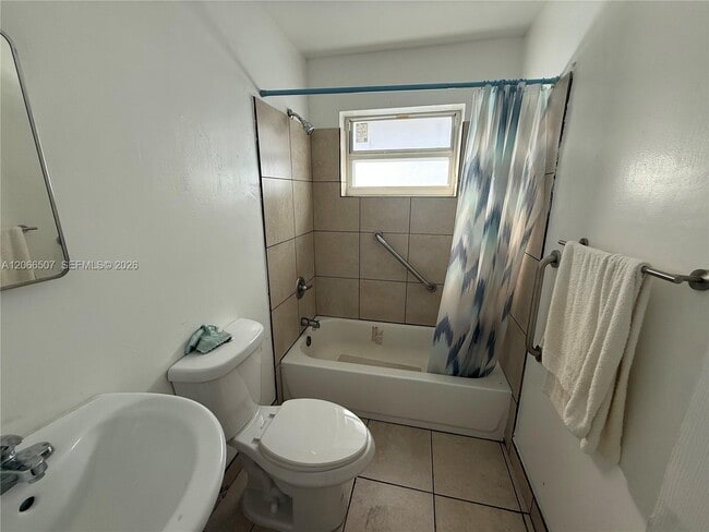 Photo - 14355 NE 6th Ave Unit 6
