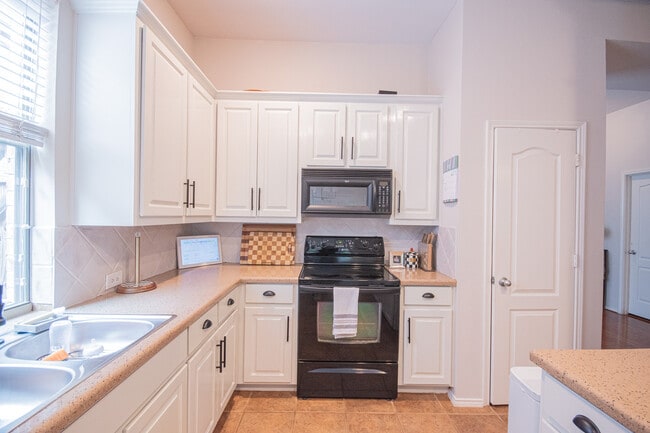 Photo - 2932 Vacherie Ln
