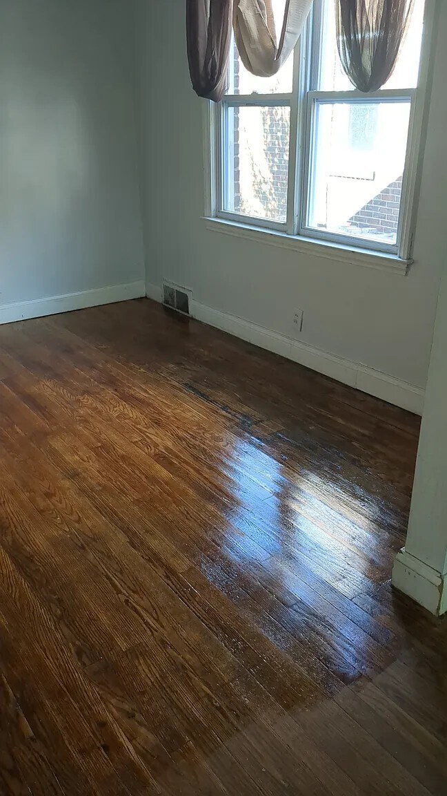 Photo - 16611 Lauder St