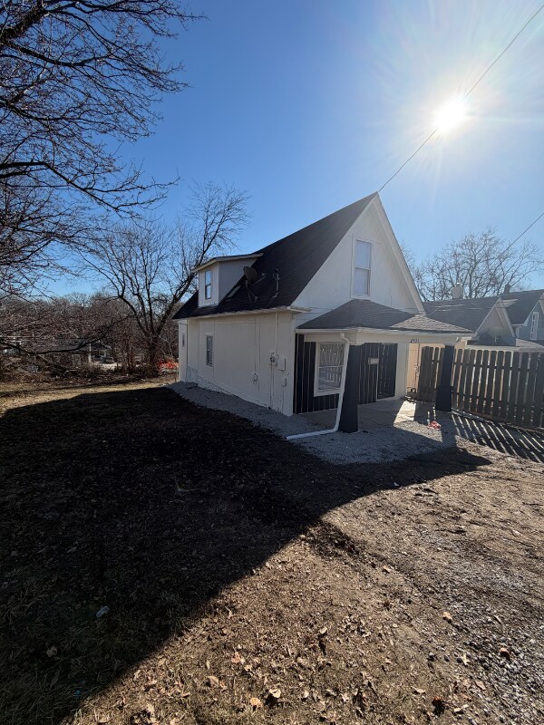 Photo - 2451 Chelsea Ave