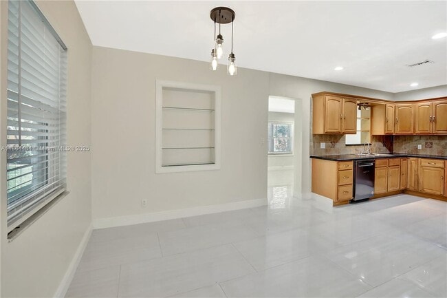 Photo - 100 N Hibiscus Ct