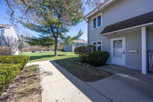 Photo - 109 Florence Rd Unit A