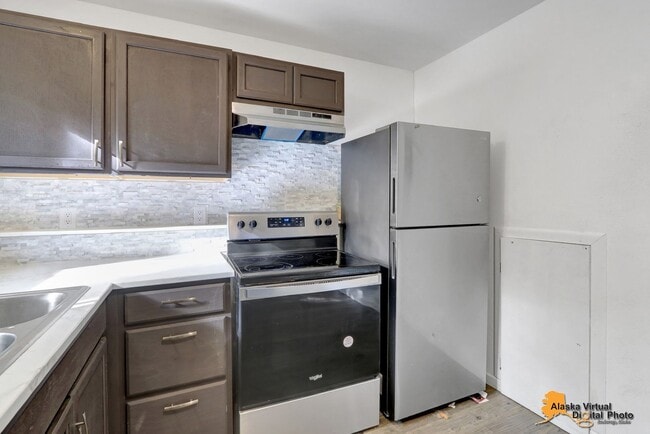 Building Photo - 12636 Silver Fox Ln Unit 3