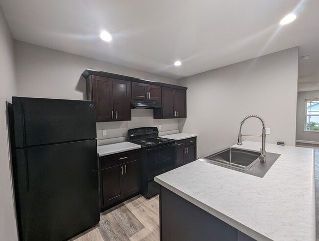 Photo - 3 Bedroom/2 Bathroom House • Southside