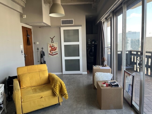 Photo - 2016 Main St Unit 2309