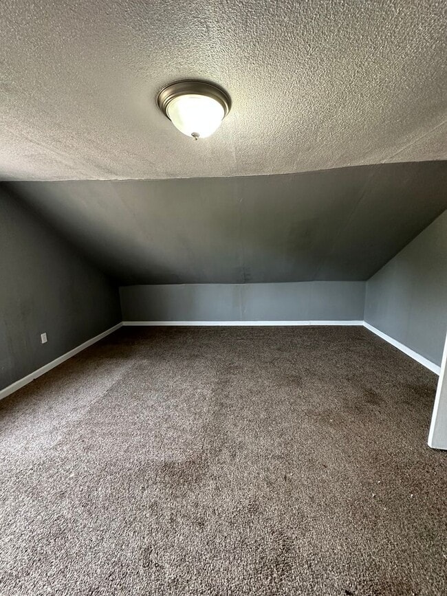 Photo - 3bd Single Cash Pay/Section 8