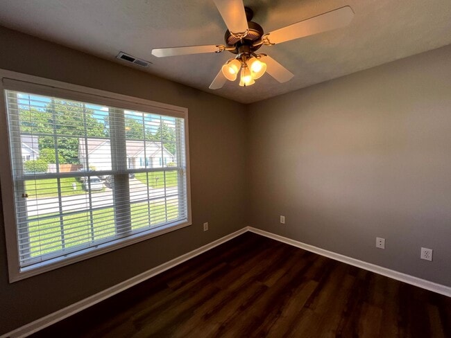 Photo - 212 Sharpsburg Rd