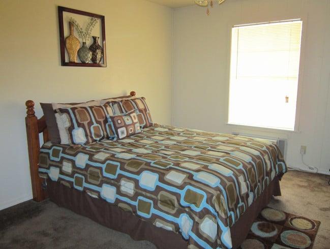 Royal Crest Apartments