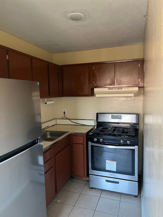 Photo - 924 Stuyvesant Ave Unit V2