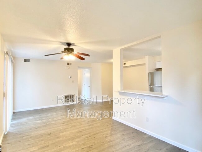Photo - 153 Windsor Castle Dr